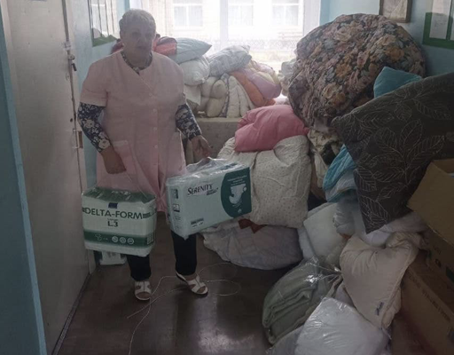 Передали допомогу в госпіталь