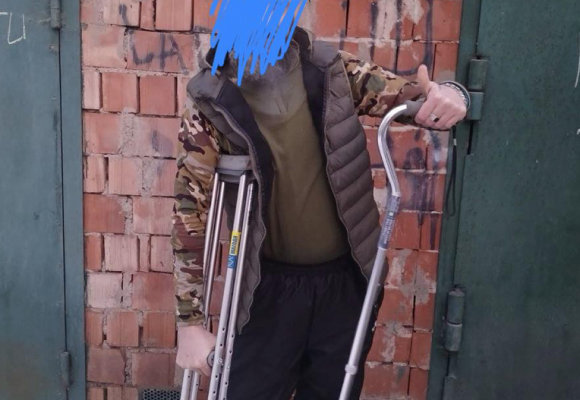 Допомога ЗСУ — передали костилі Допомога ЗСУ — передали костилі