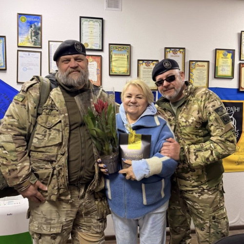 Передали допомогу нашим козакам Передали допомогу нашим козакам