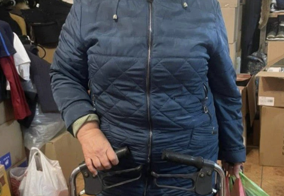 Адресна допомога ходунками