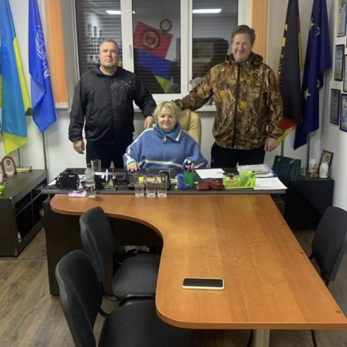Разом із Кушніром Володимиром та Михайловим Сергієм передаємо допомогу нашим військовим